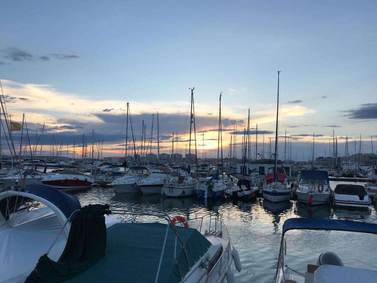 Sonnige Wohnung Direkt Am Meer Torrevieja Exteriér fotografie